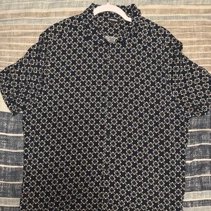 Men's Black and White Geometric Shirt